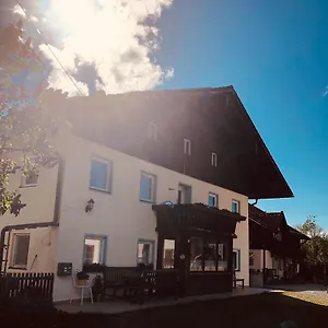 Ferien An Der Traun Apartment